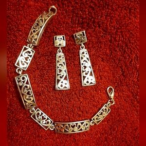 Premier Designs Silver Braclet & Dangle Earrings